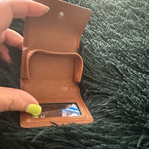 Coach contact case - Picture 2 of 2